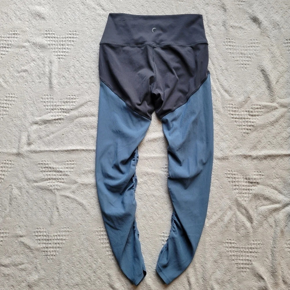 ZYIA Active Storm Parallel Luxe High Rise 7/8 length Blue Legging, Size 6-8 - Picture 3 of 13